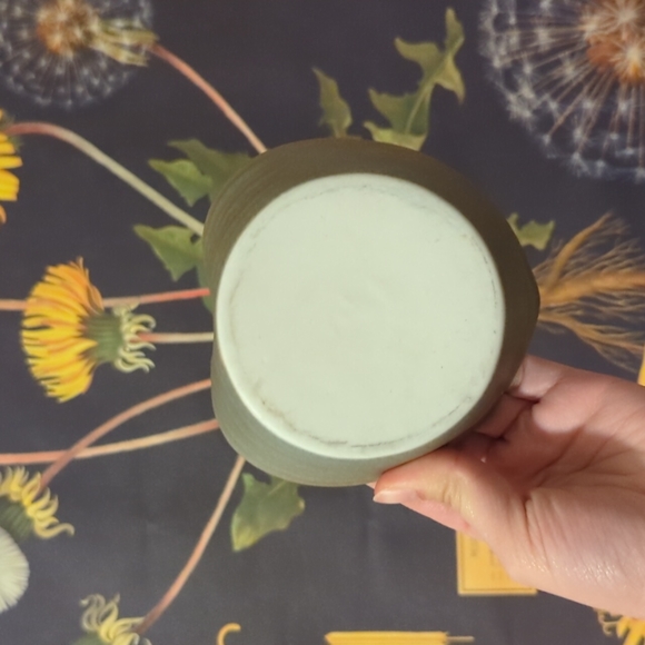 Ceramic heart-shaped trinket dish - Picture 3 of 4